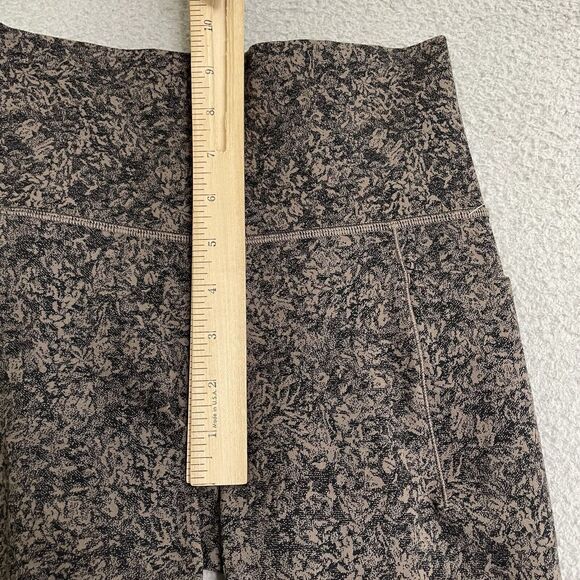 Athleta Salutation Stash Pocket II Textured 7/8 Tight, Coffee House XS #599741 - Picture 8 of 8